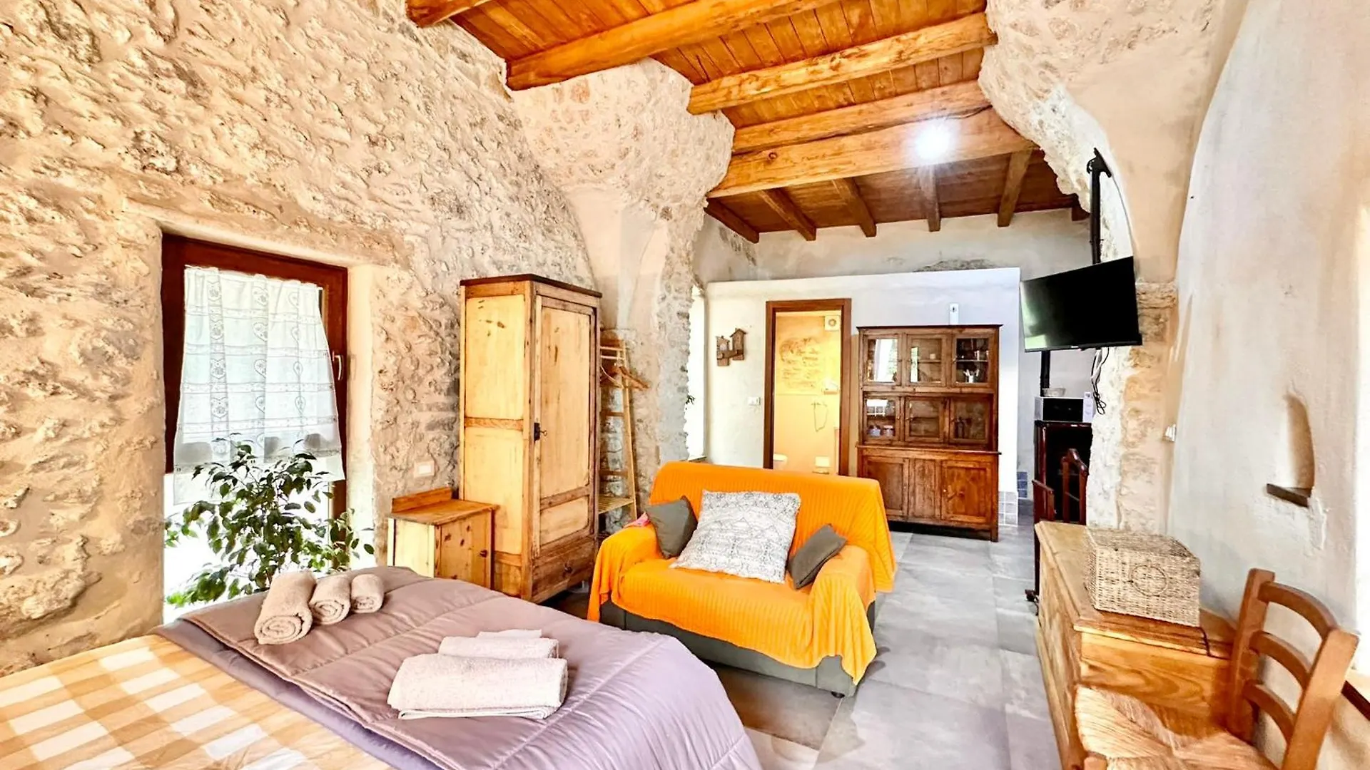 Hostdomus - Fuggi Nel Verde Finale Ligure Italy
