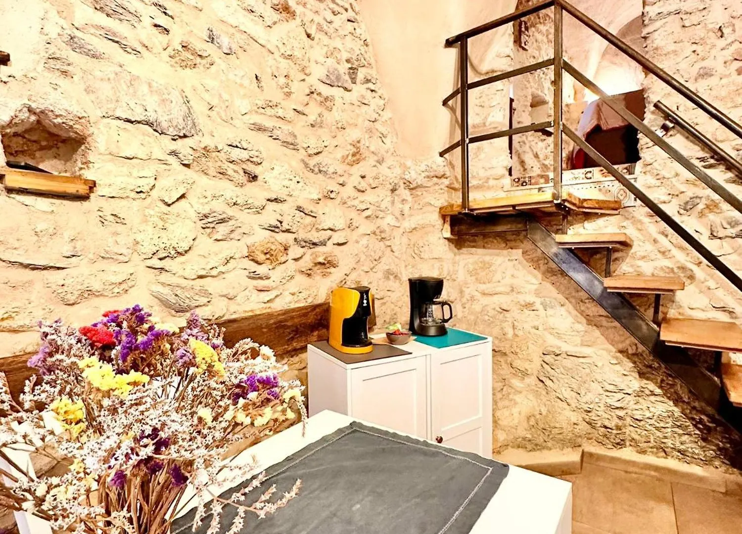Hostdomus - Fuggi Nel Verde Finale Ligure 0*,  Italy