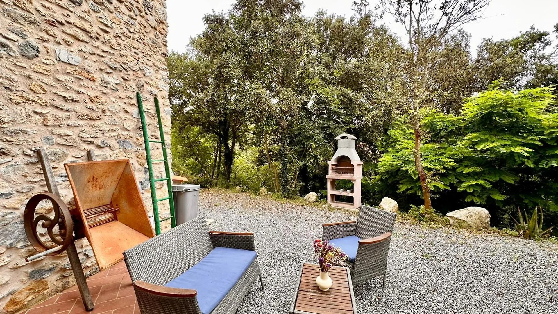Apartment Hostdomus - Fuggi Nel Verde Finale Ligure Italy